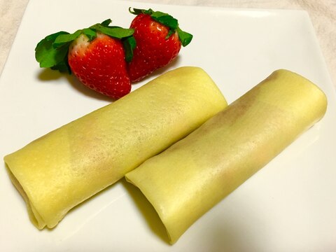 子供がパクリ♪イチゴとチョコホイップのクレープ♡